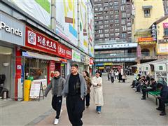 绿地联盛32平旺铺转让，业态不限 
